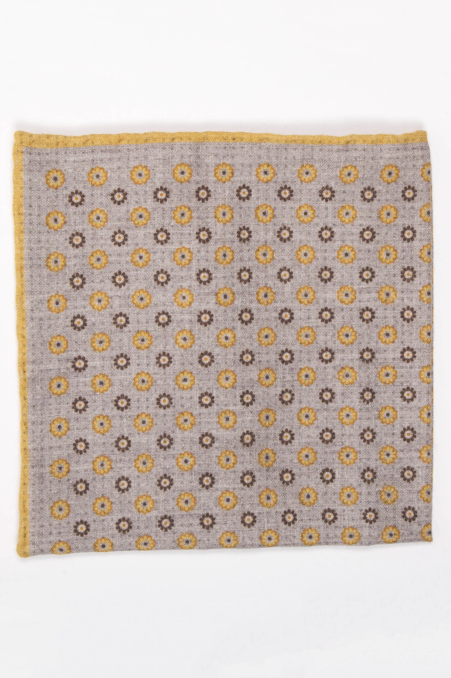 Micro Dotted Pocket Square