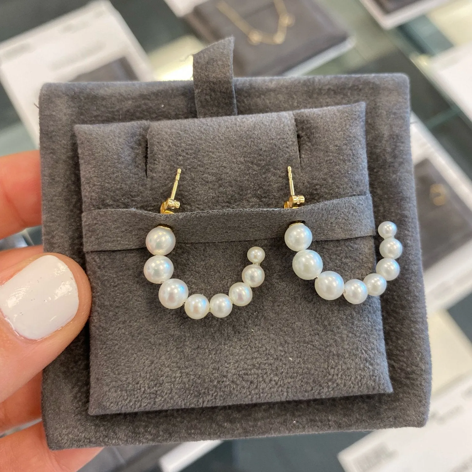 Small Graduated Pearl Hoops