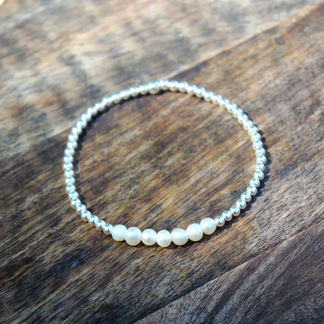 Small Pearl Bracelet